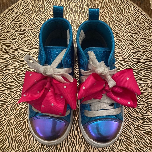 JoJo Siwa Other - JoJo Siwa High Top Glitter Sneakers